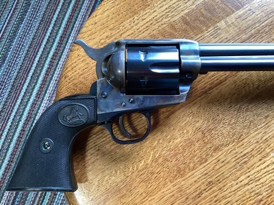 Colt Buntline Special 45 LC- 2nd Gen. 100%
mint -unfired