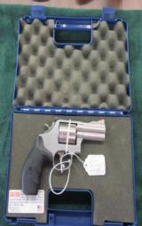 Smith & Wesson 696 .44 Special - 3 of 12