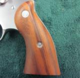Ruger RedHawk 357 Mag Stainless
(RARE) - 10 of 12