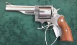 Ruger RedHawk 357 Mag Stainless
(RARE) - 3 of 12