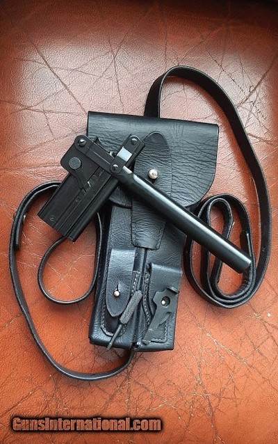 LP08 Artillery Luger Snail drum Loader Holster pouch.