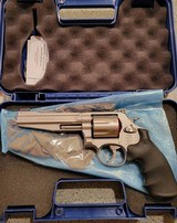 Smith & Wesson M686 Pro Series - 1 of 2