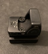Trijicon RMR RM 06 Type 2 w/ Absolute Mount - 2 of 6