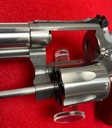 Vintage S&W Model 66-2 .357 Combat Magnum Excellent Condition Manufactured in 1987 - 9 of 15