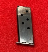 Vintage Colt Vest Pocket Model 1908 .25 ACP Hammerless manufactured in 1920. - 10 of 15