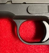 Vintage WW2 Remington Rand 1911 .45 ACP in Excellent Condition Manufactured in 1944 - 10 of 15