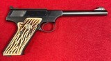 Vintage Colt Woodsman 3rd Series Target Model .22 LR in Excellent Condition Manufactured in 1970 - 2 of 15