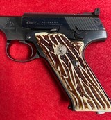 Vintage Colt Woodsman 3rd Series Target Model .22 LR in Excellent Condition Manufactured in 1970 - 3 of 15