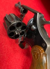 Vintage Colt Detective Special .38 Special 2nd Issue Snub Nose Revolver with Coltwood Grips Manufactured in 1949 - 8 of 15