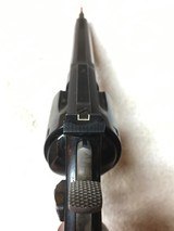 Smith & Wesson 29-3 (ca. 1984-85).
95%.
3Ts.
Box - 8 of 12