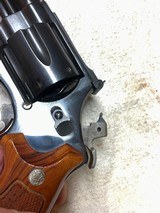 Smith & Wesson 29-3 (ca. 1984-85).
95%.
3Ts.
Box - 4 of 12