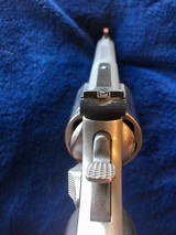 S&W 686 PLUS, 4”, box - 8 of 9