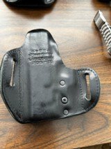Urban Carry Lock Leather Holster OWBfor HK P30sks 3 inch Right Hand - 2 of 2