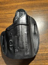 Leather Lock HolsterFN520 Compact/tactical - 1 of 2