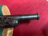 English(London)
Heylin Flintlock Pocket Pistol .45 cal. - 7 of 9