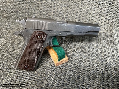 Remington Rand
(1943) M1911A 1 US. 45ACP.