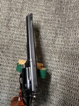 Smith & Wesson Model 19-3 Combat Magnum. .357 - 5 of 11