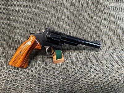 Smith & Wesson Model 19-3 Combat Magnum. .357