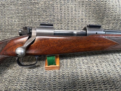 WINCHESTER 70 FEATHERWEIGHT (1953)30-06 Spfd. - Image 3 of 15