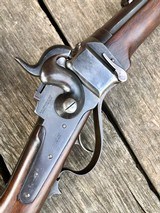 VERY HANDSOME HISTORIC CIVIL WAR PERCUSSION SHARPS NEW MODEL 1859 CARBINE, LATER TYPE WITH IRON FURNITURE AND PATCHBOX, PURCHASED BY THE U.S. ARMY AND - 1 of 13