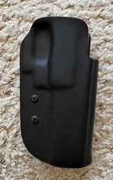 Glock 34, Gen 3, with box, 24 Factory magazines, and a nice Kydex holster - 8 of 11