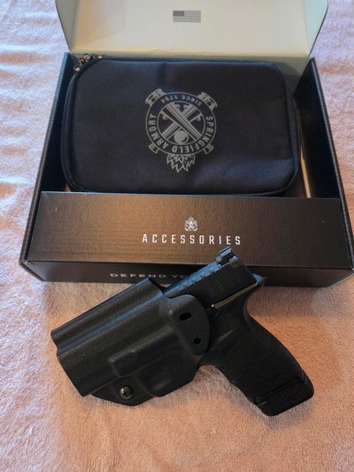 Springfield Hellcat 3in Black 9mm - Image 4 of 6