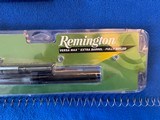 Remington Versa Max 12 gauge with screw in choke barrel and Carlson'n Turkey choke and fully rifled deer barrel - 5 of 7