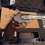 S&W 617 .22 10 shot revolver case holster & more - Image 12 of 15