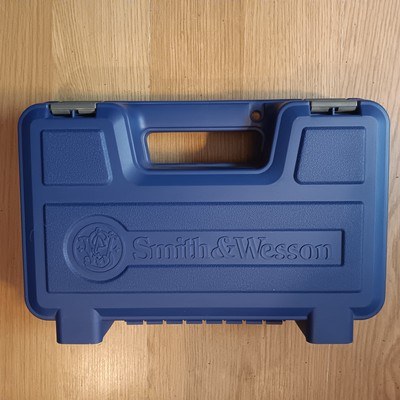 S&W 617 .22 10 shot revolver case holster & more - Image 7 of 15