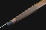 WINCHESTER 70 SUPER GRADE AAA FRENCH WALNUT .30-06 - 535239228 - 15 of 18