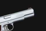 Caspian Custom 1911 Stainless .40 S&W w/6 Mags - Image 2 of 11