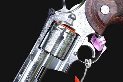 Colt Python Stainless Engraved DU .357 Magnum 6