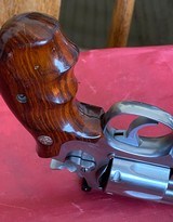 Smith & Wesson 686-3, 2.5