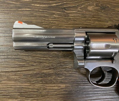 Smith & Wesson 686-4, .357 magnum.4" bbl, Round Butt. No Mims, No Lock.Excellent! - Image 4 of 15