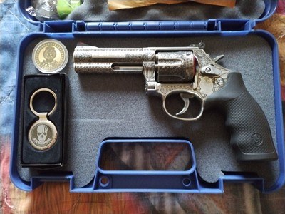S&W Patriot Themed Engraved 686 revolver - Image 2 of 4