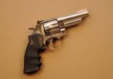 Smith & Wesson 29-3, .44 Magnum - 2 of 5