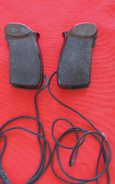 Makarov Grips