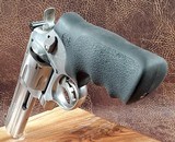 ***SMITH & WESSON - 629 CLASSIC - .44 MAGNUM - 5" BARREL - LIKE NEW!*** - 5 of 10