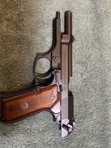 Beretta 92-FS - 2 of 7