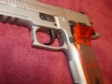 SIG SAUER P226 .40S&W SSE - 5 of 13
