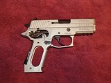 SIG SAUER P220 SSE .45ACP CARRY - Image 6 of 12
