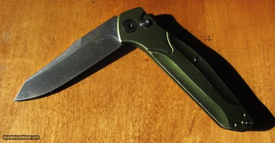BENCHMADE 940 OSBORNE
AUTOMATIC - LIGHTLY..USED..................................................................................................