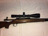 REMINGTON 300 ULTRA MAG MDL 700 BDL LEFT HAND EXCELLENT CONDITION PAIRED WITH
LEUPOLD 64660 MK. 4 ER/T M1 FRONT FOCAL RIFLECSOPE 6.5x-20x, 50mm OBJ. - 2 of 15