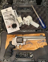 Smith & Wesson, 929 Performance Center 9mm Revolver - 2 of 2