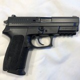 Sig SP2202, 9mm pistol in great used condition - 2 factory magazines - 3 of 5
