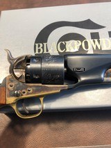 Colt 1860 Army 44 caliber, "Colt Authentic Blackpowder Series" modern revolver - 2 of 5