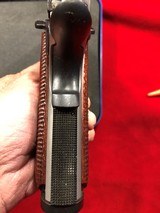 Smith and Wesson Doug Koenig 1911 Pistol in 45 ACP - 5 of 6