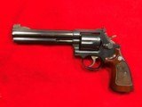 Smith and Wesson 586 (no dash) 357 Magnum Revolver - 1 of 8