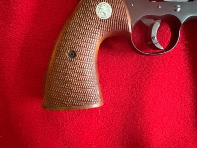 Colt Officers Model Match 22 LR revolver made in 1953 - Image 5 of 14