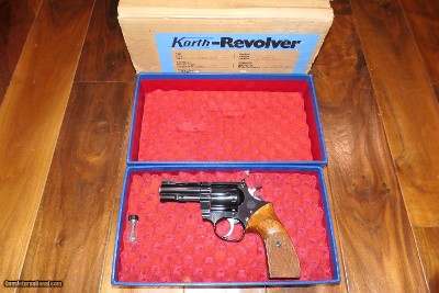 Korth Combat 3
.357 Mag. Double Action Revolver Series 31 Dynamit Nobel Edition